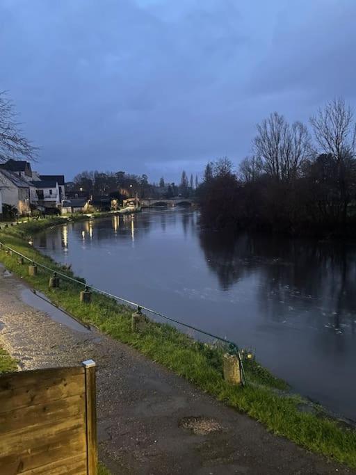 Les Berges De L'Oust Apartment Malestroit Екстериор снимка