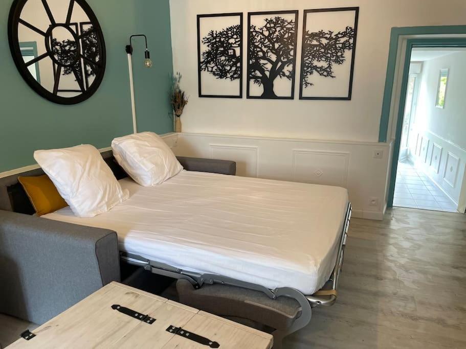 Les Berges De L'Oust Apartment Malestroit Екстериор снимка